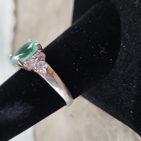 Sterling Silver Oval cut Lab Created Sea Foam Green And Pink Stones, Size 8 Ring - Picture 4 of 6